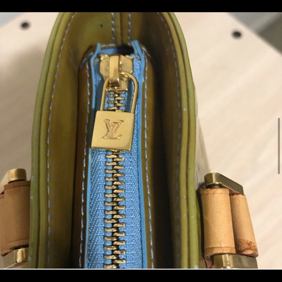 SEND me an offer
LV Vernis tote🌹Made in France - Picture 4 of 10